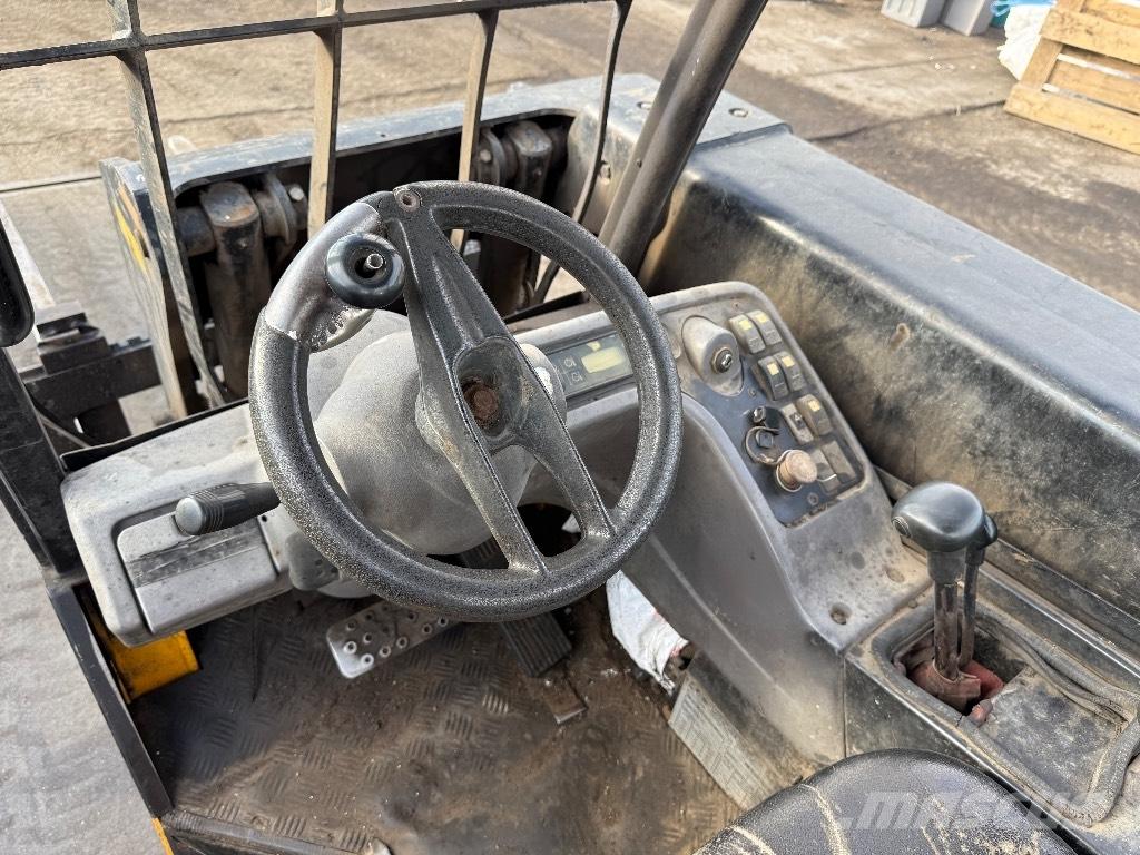 JCB Teletruk 30 D Teleskopiskie manipulatori