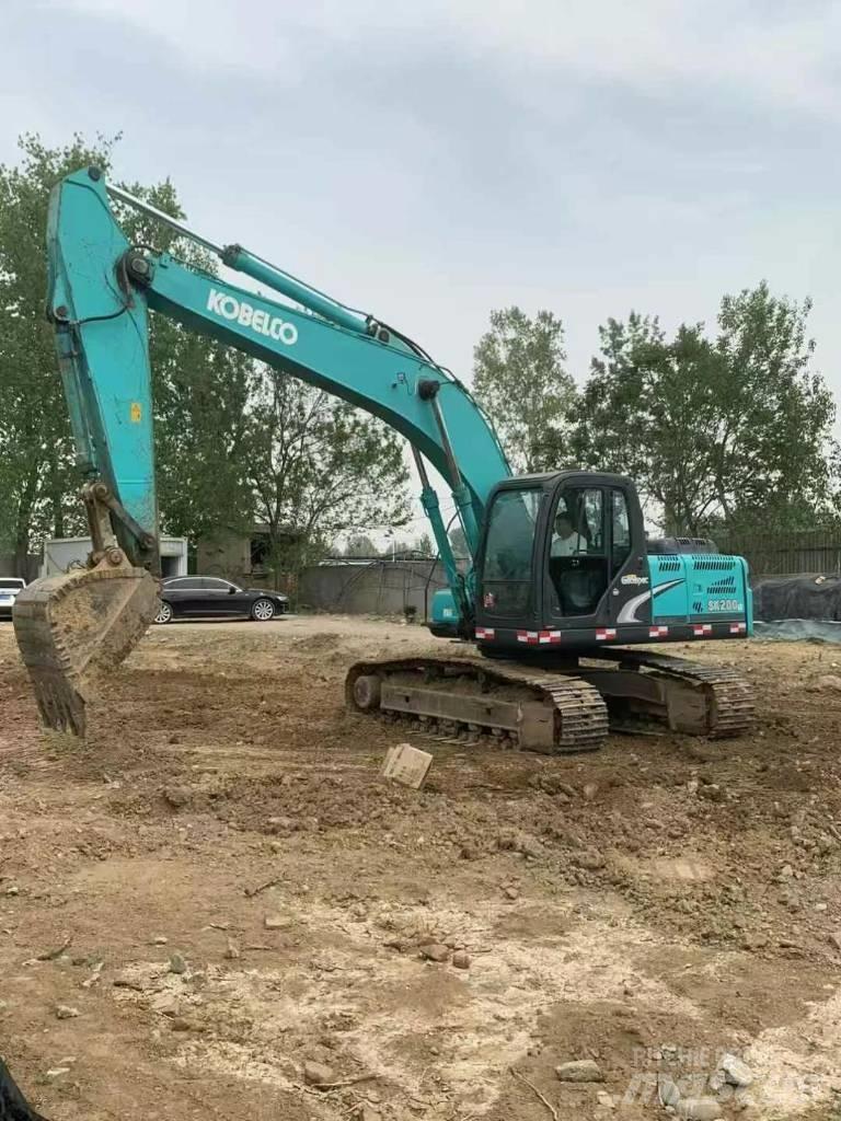 Kobelco SK200 Kāpurķēžu ekskavatori