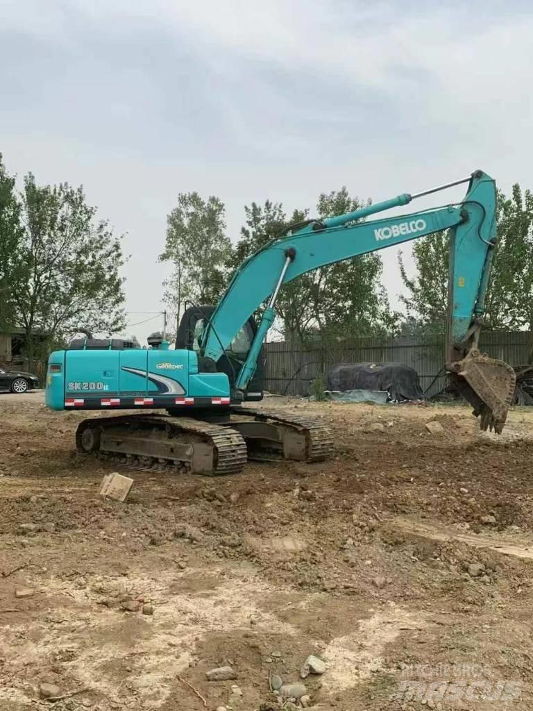 Kobelco SK200 Kāpurķēžu ekskavatori