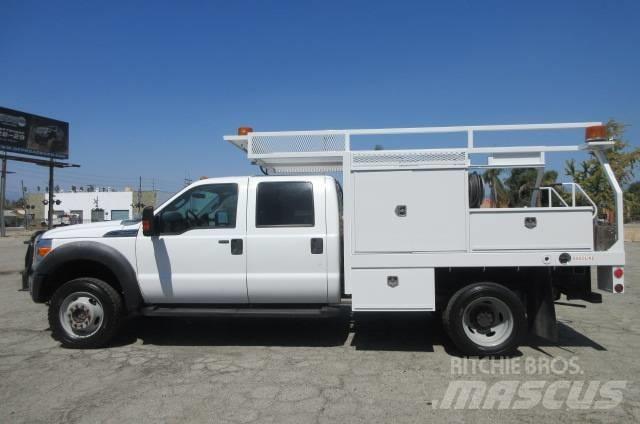 Ford F 550 Platformas/izkraušana no sāniem