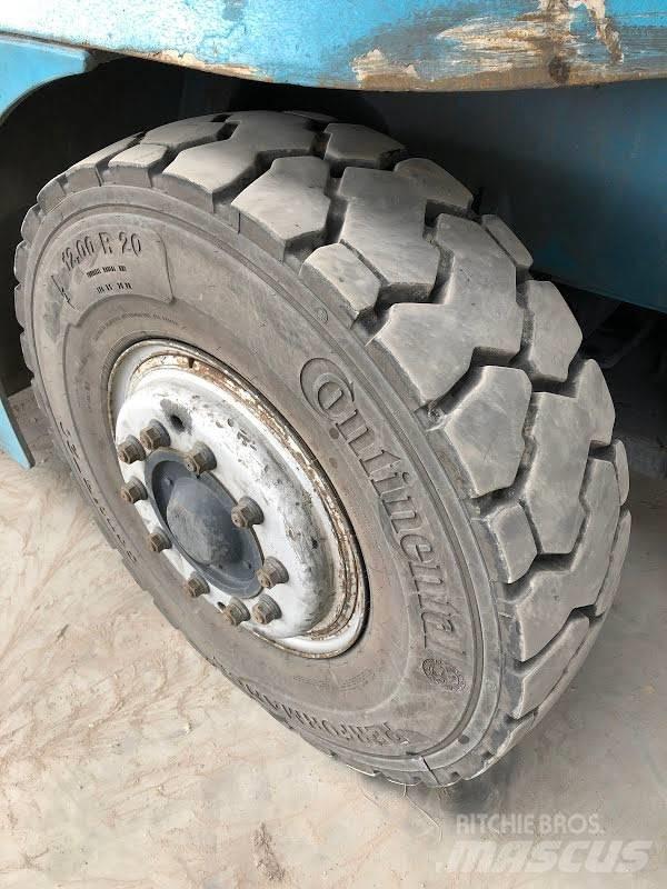 SMV SL 12-600 A Tehnika ar dīzeļa dzinēju
