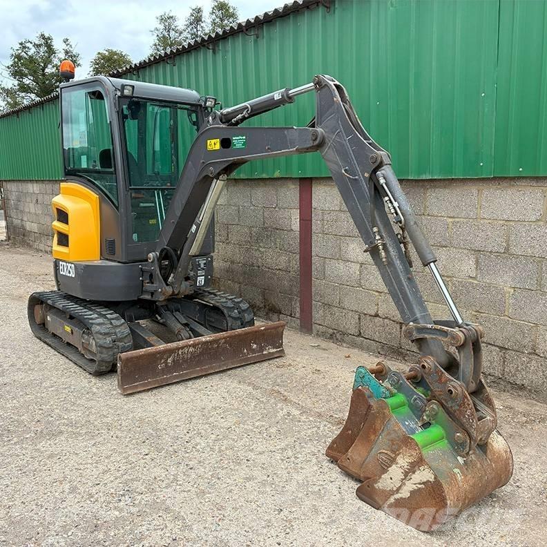 Volvo ECR25D Mini ekskavatori < 7 t