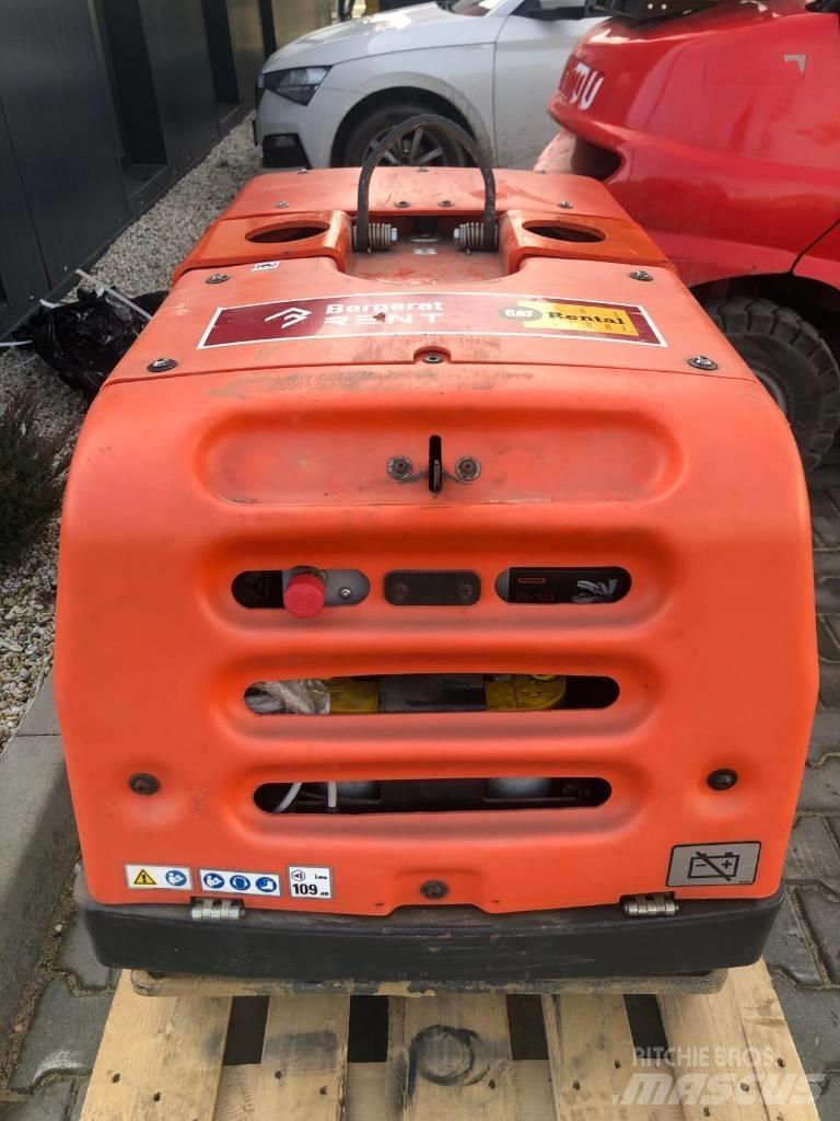 Husqvarna LH804 Augsnes blīvētāji