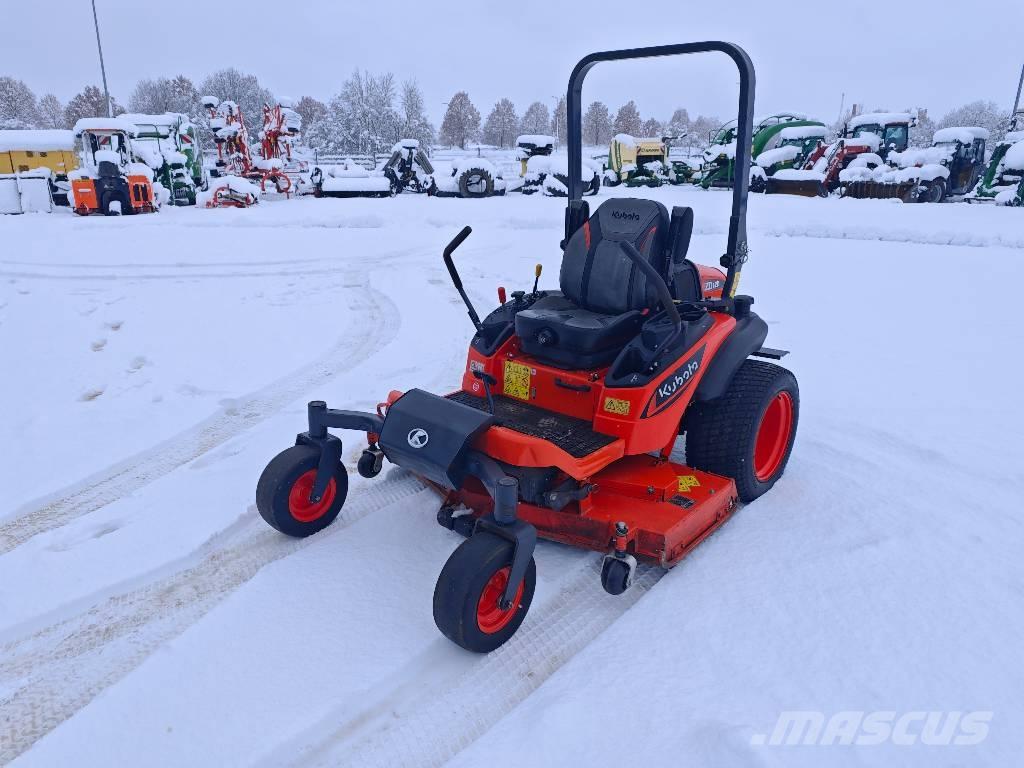 Kubota ZD 1211R Mauriņa traktors