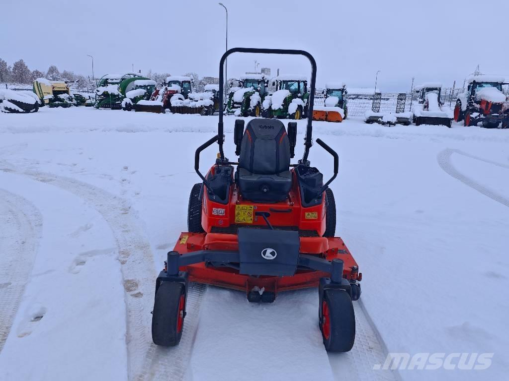 Kubota ZD 1211R Mauriņa traktors