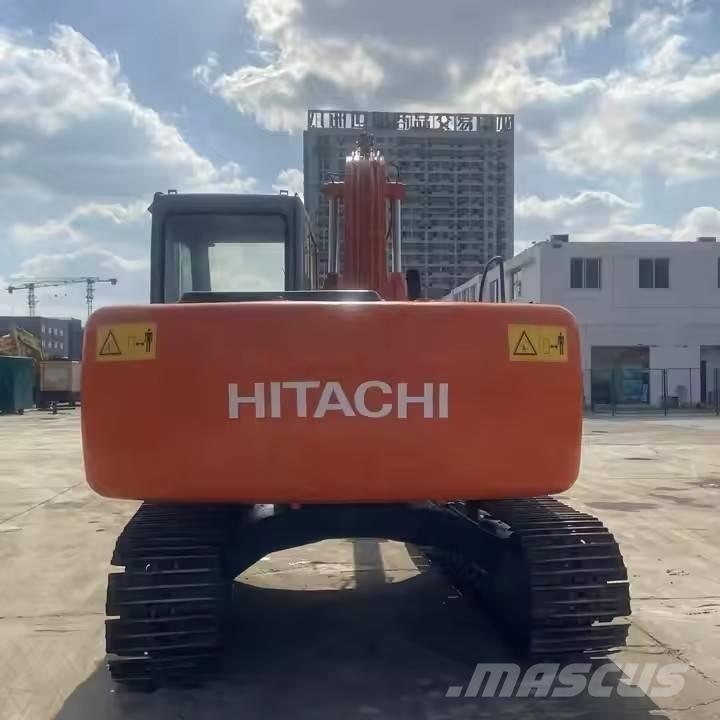 Hitachi EX120 Kāpurķēžu ekskavatori