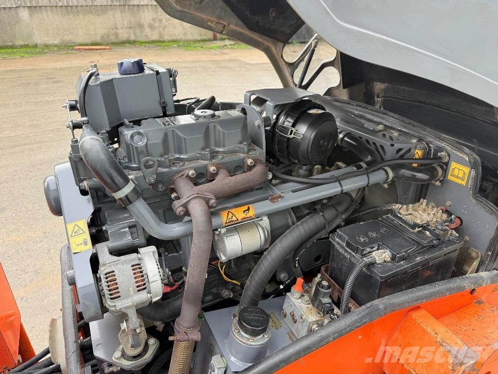 Hamm HD 12 VV Divvalču grunts veltņi