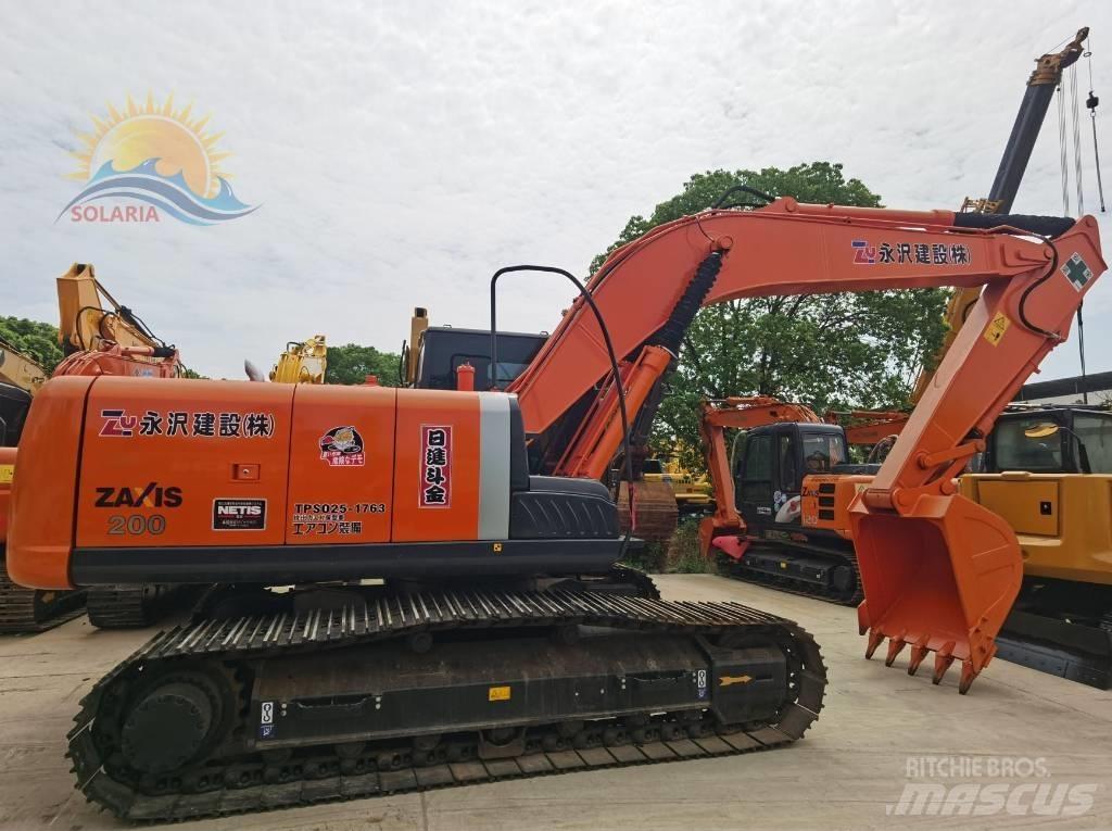 Hitachi ZX 200 Kāpurķēžu ekskavatori