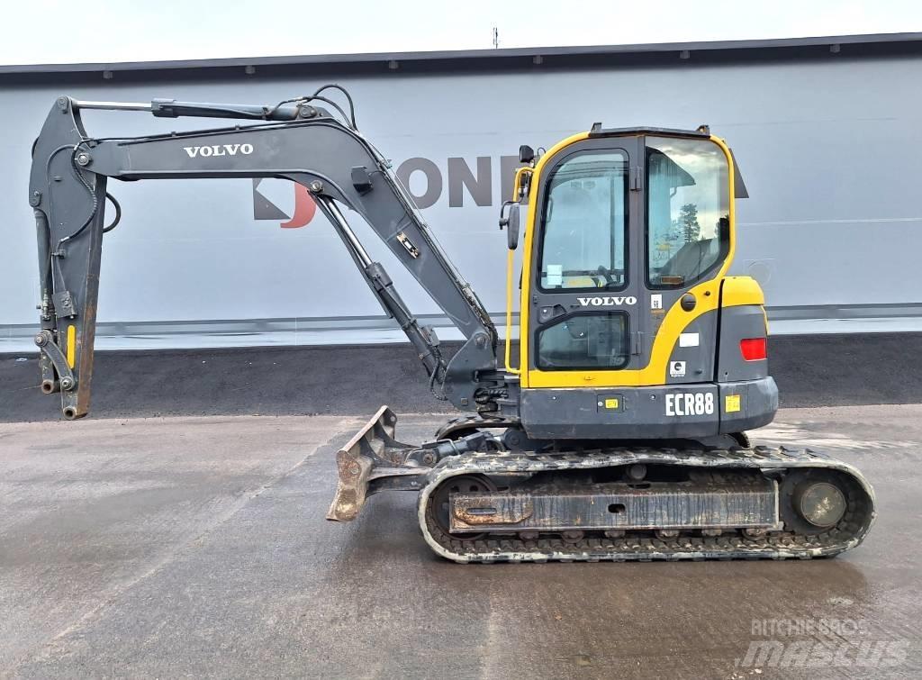 Volvo ECR88 Vidēja lieluma ekskavatori 7 t - 12 t