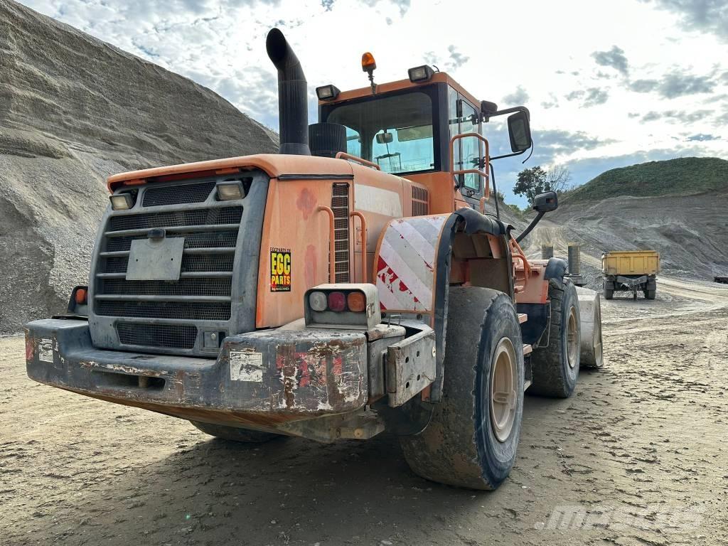 Doosan DL 300 Iekrāvēji uz riteņiem