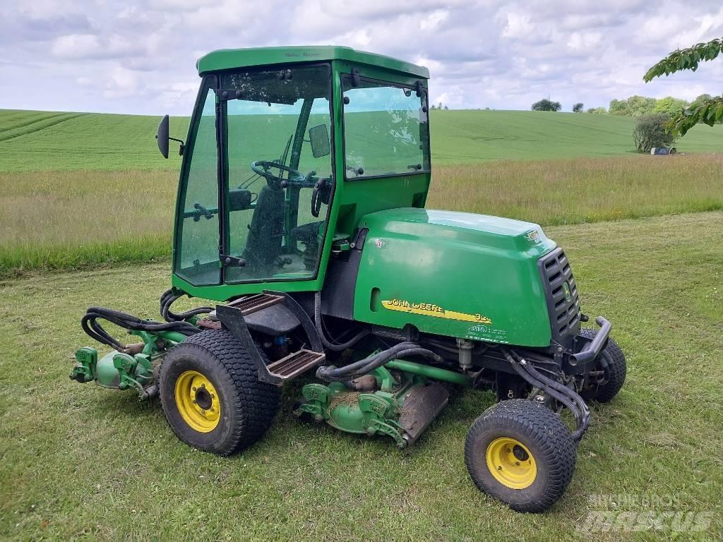 John Deere 3245 C Golfa tehnika
