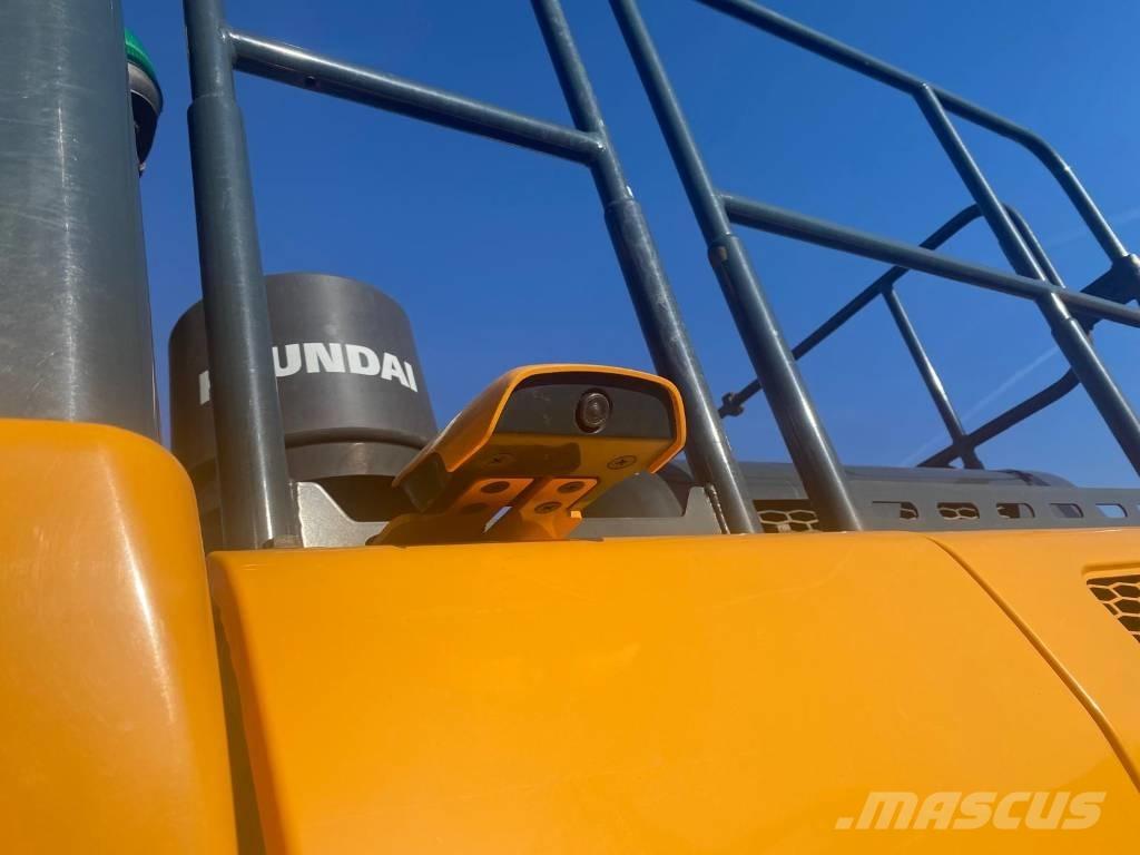 Hyundai HX220L Kāpurķēžu ekskavatori