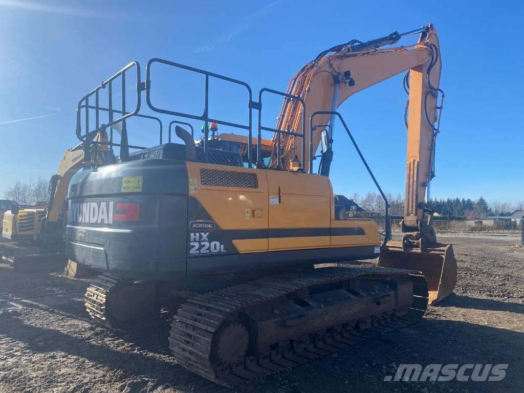 Hyundai HX220L Kāpurķēžu ekskavatori