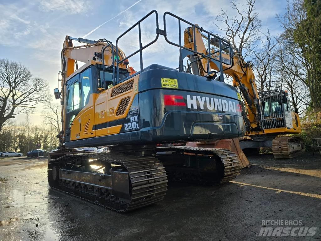 Hyundai HX220L Kāpurķēžu ekskavatori