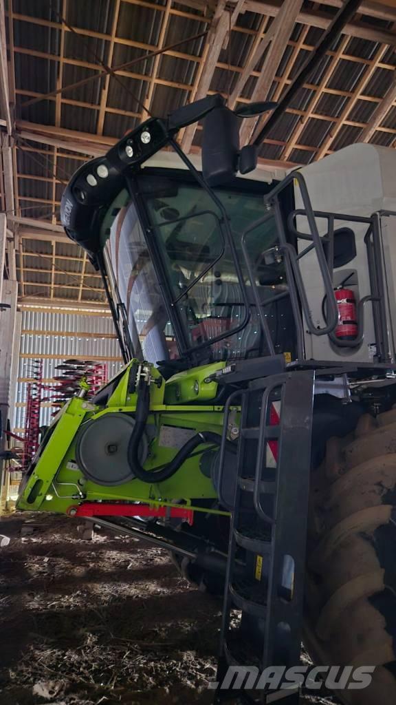 CLAAS Lexion 6700 Ražas novākšanas kombaini