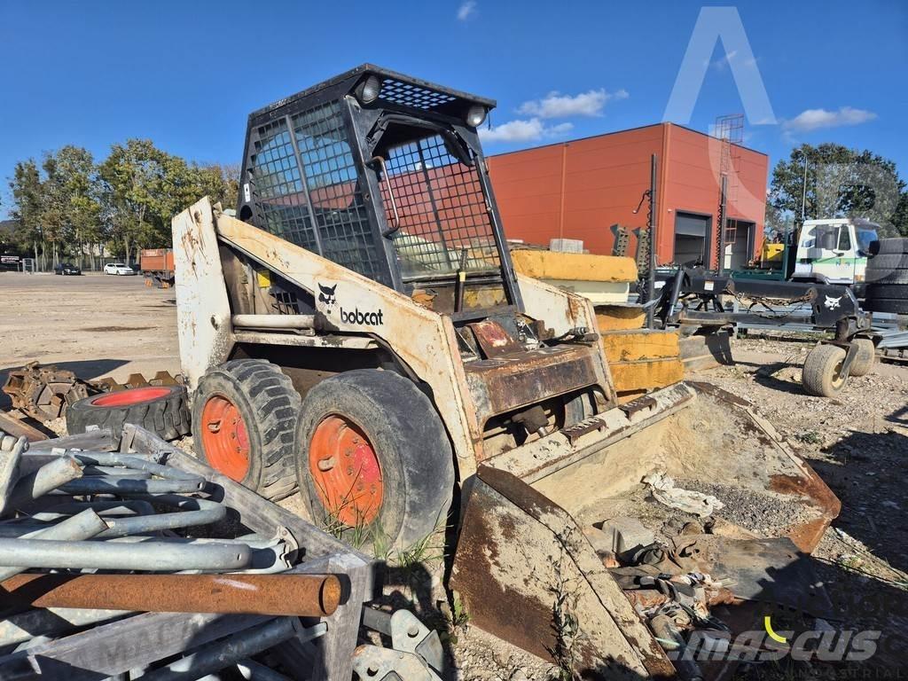 Bobcat 743 Lietoti riteņu kompaktiekrāvēji
