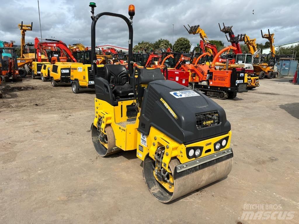 Bomag BW 100 AD M-5 Divvalču grunts veltņi