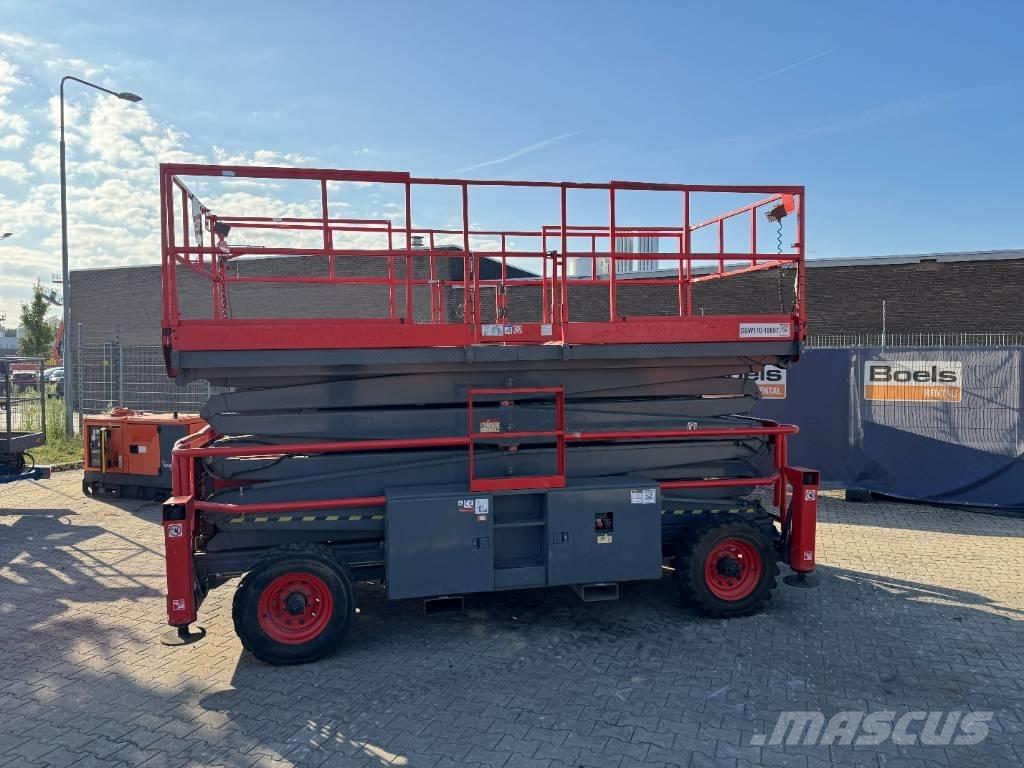 SkyJack 9250RT Šķerveida pacēlāji