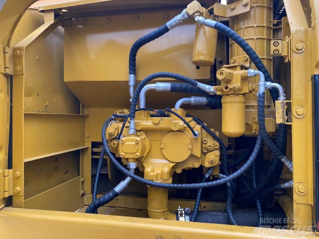 CAT 320 C L Kāpurķēžu ekskavatori