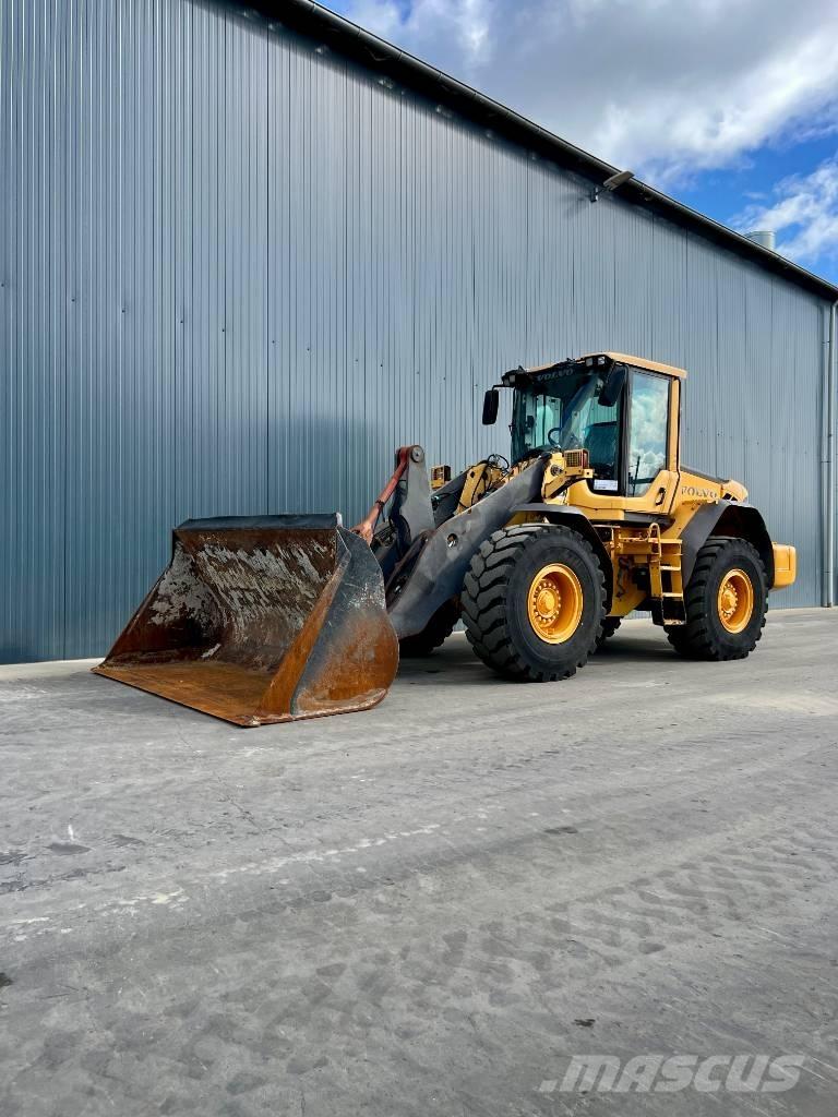 Volvo L90F Iekrāvēji uz riteņiem