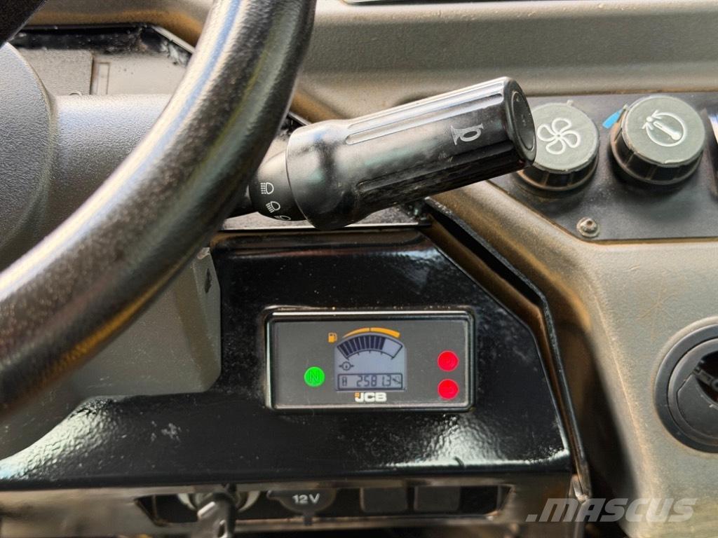 JCB 6 ST Mini pašizgāzēji