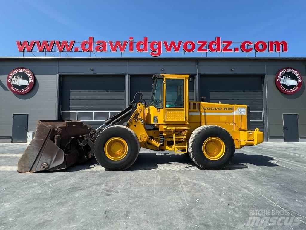 Volvo L90B Iekrāvēji uz riteņiem