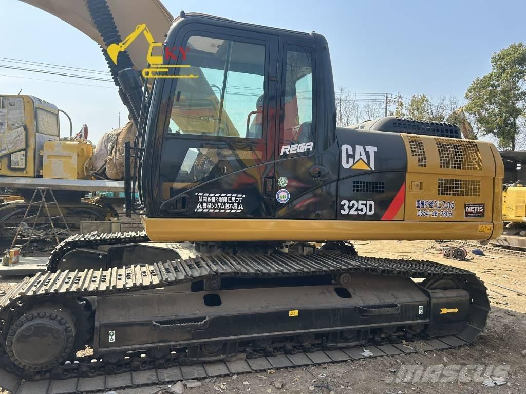 CAT 325 Kāpurķēžu ekskavatori