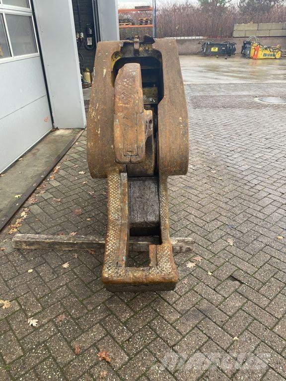 Genesis GXP 400R Griezēji