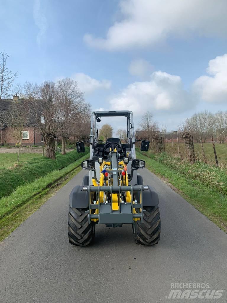 Wacker Neuson WL28 Iekrāvēji uz riteņiem
