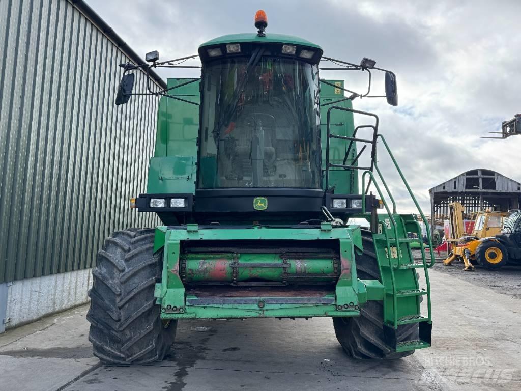 John Deere 1550 WTS Ražas novākšanas kombaini