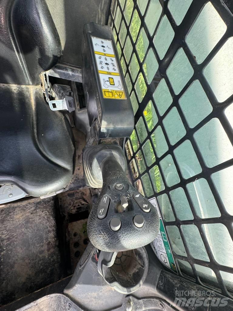 Bobcat S 570 Lietoti riteņu kompaktiekrāvēji