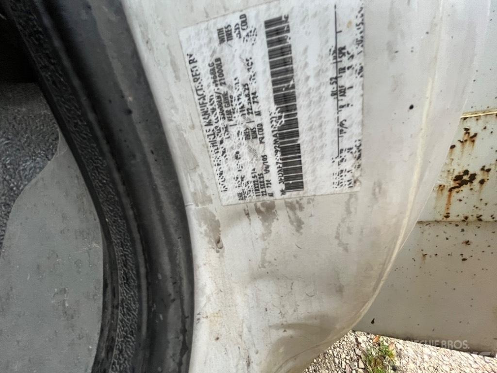 Ford F 750 Pacēlāji uz automašīnas bāzes