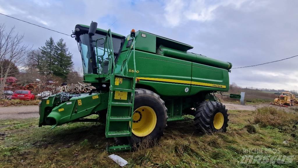 John Deere S 690 Ražas novākšanas kombaini