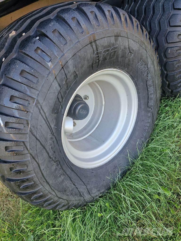 Bala Agri TK 1112 Treileri-pašizgāzēji