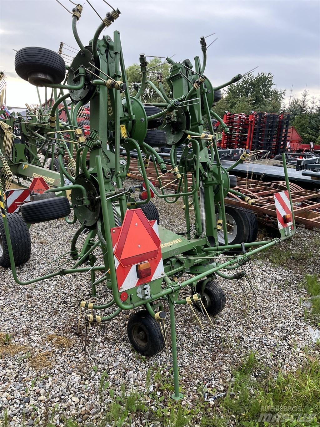 Krone KW 8.82/8 Grābekļi un siena ārdītāji