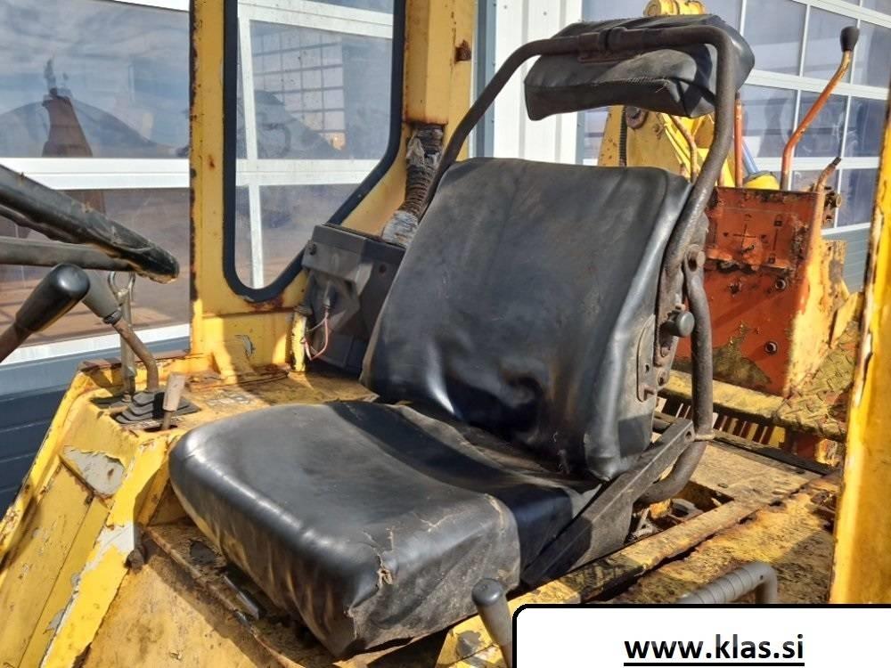 Kubota R 400 Ekskavatori-iekrāvēji