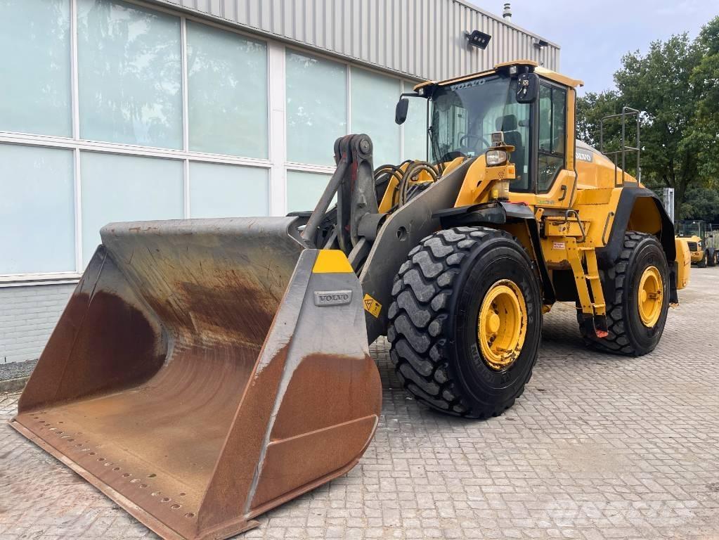 Volvo L 180 H        2015 Iekrāvēji uz riteņiem