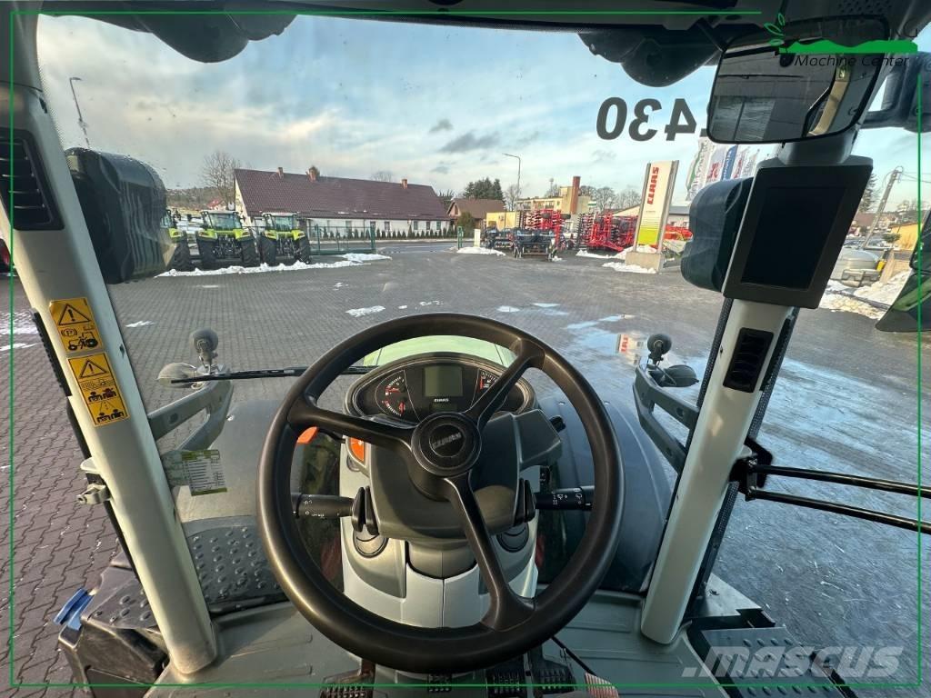 CLAAS Axion 850 Traktori