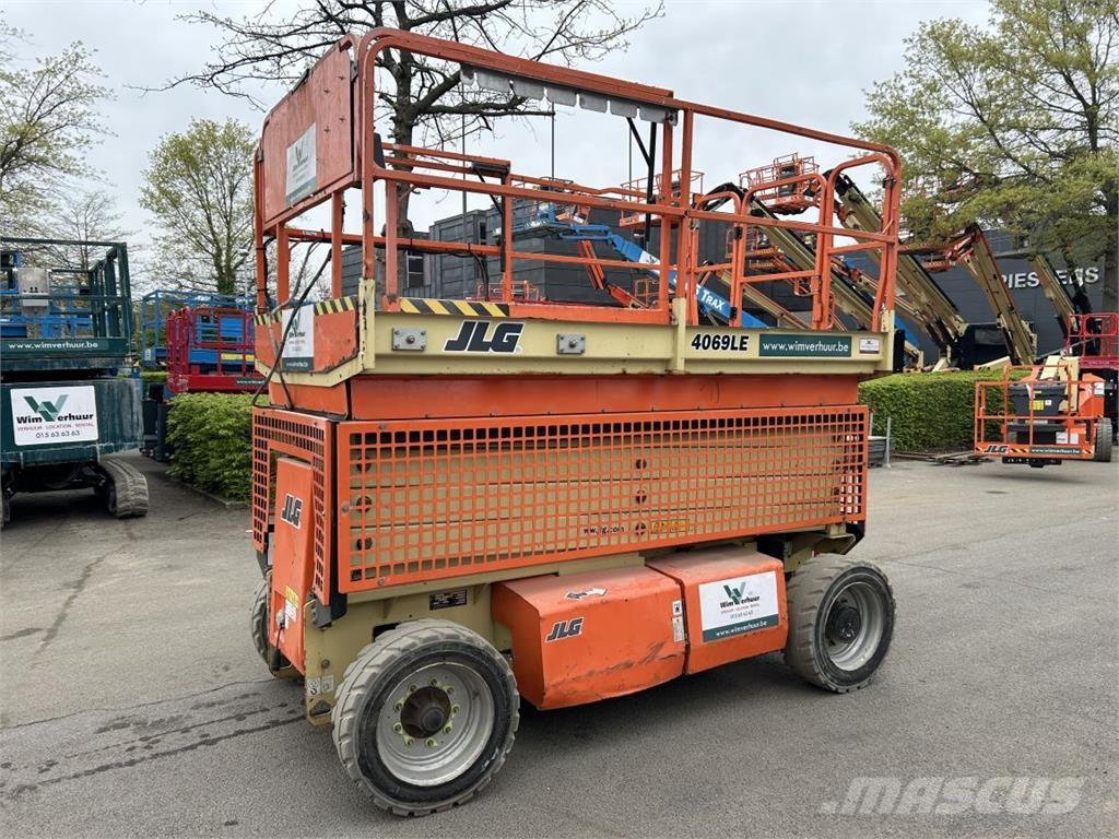 JLG 4069 LE (3614) Šķerveida pacēlāji
