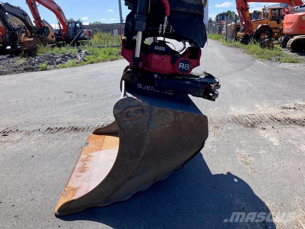 Hitachi ZX 300 LC-6 Kāpurķēžu ekskavatori