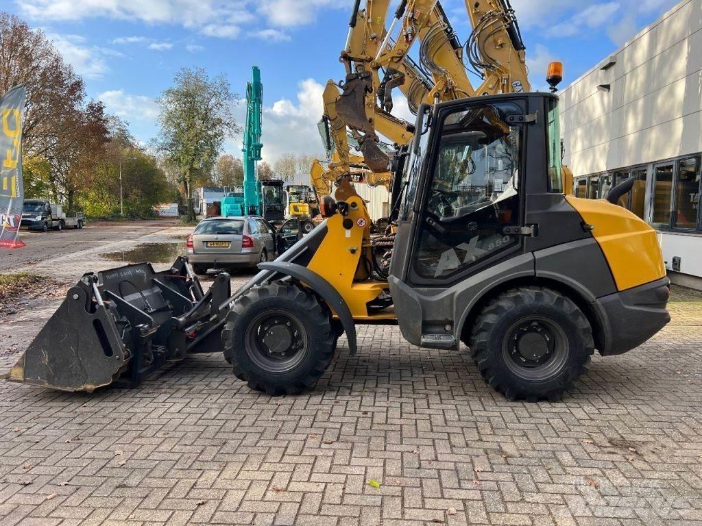 Mecalac AX850 Iekrāvēji uz riteņiem