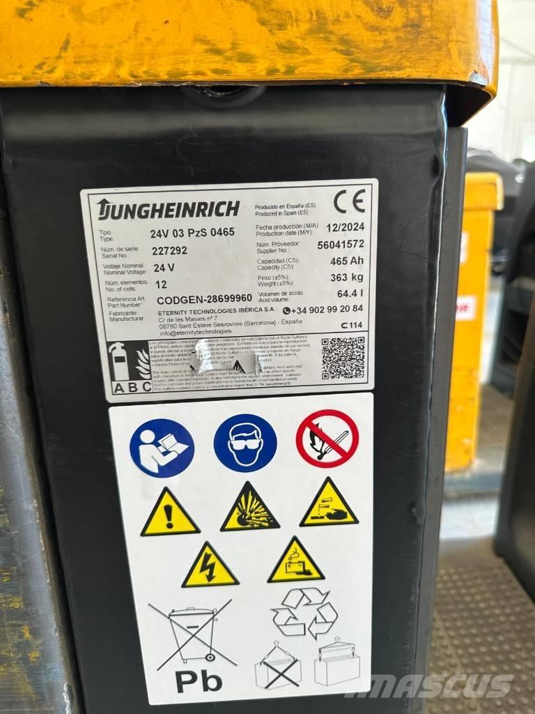 Jungheinrich ECE 225 Zemie palešu pacēlāji