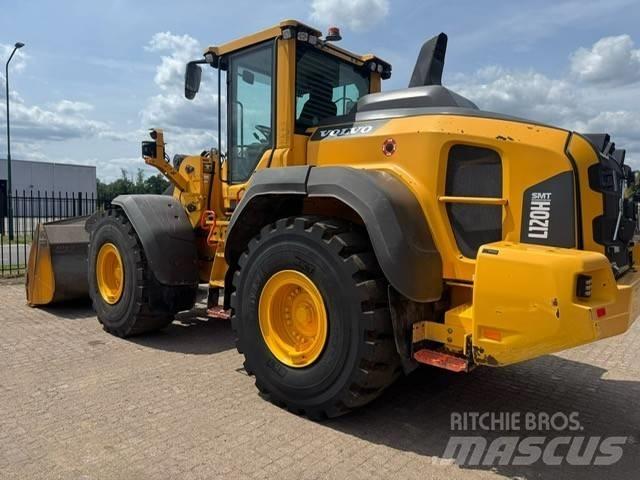 Volvo L 120 H Iekrāvēji uz riteņiem