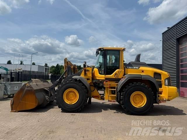 Volvo L 120 H Iekrāvēji uz riteņiem