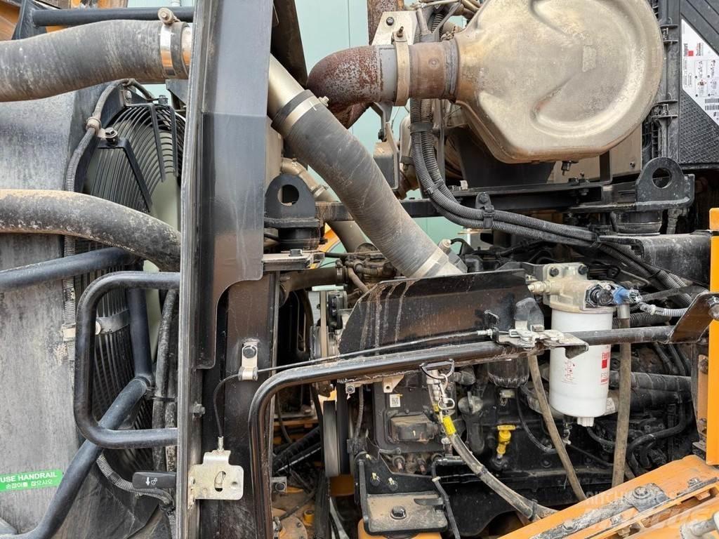 Hyundai HL960A Iekrāvēji uz riteņiem