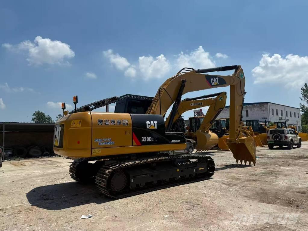CAT 320 D Kāpurķēžu ekskavatori