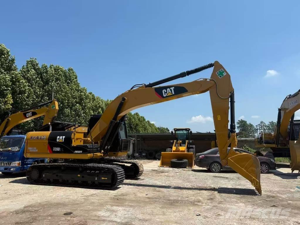 CAT 320 D Kāpurķēžu ekskavatori