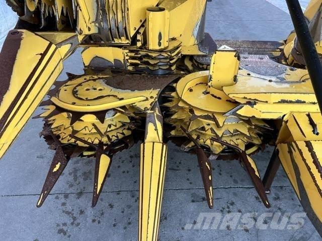 New Holland FI470 Siena un lopbarības novākšanas mašīnu piederumi
