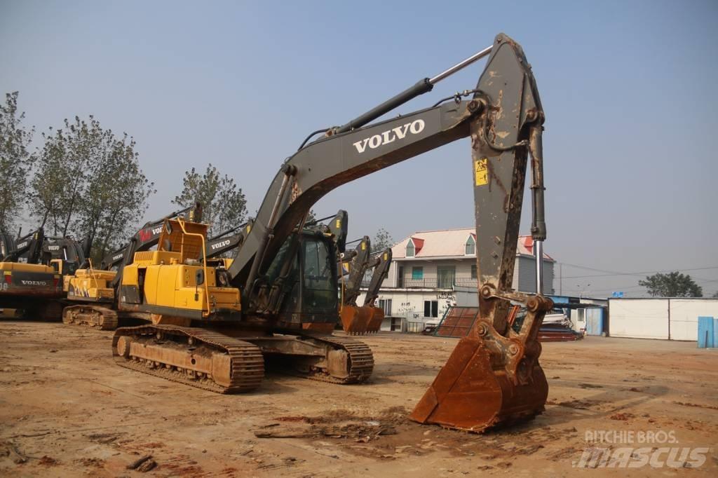 Volvo EC250 Kāpurķēžu ekskavatori