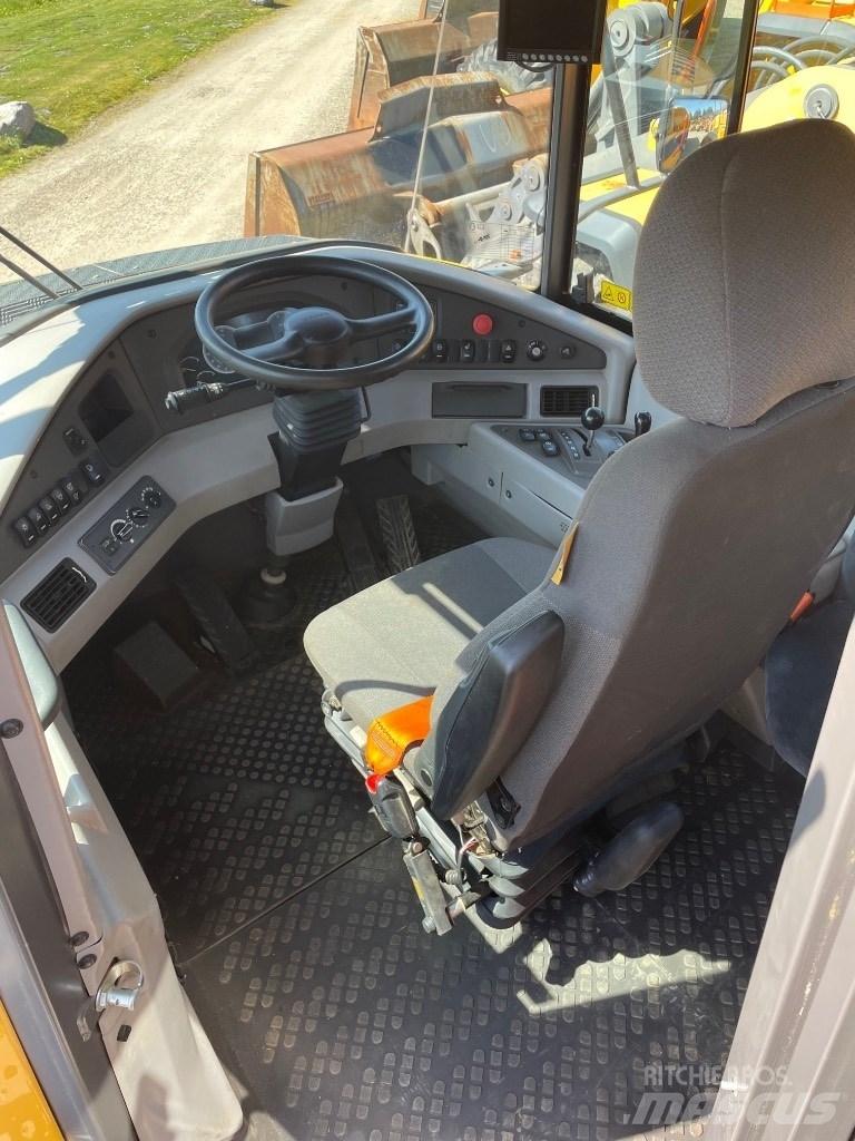 Volvo A30G Artikulētie pašizgāzēji